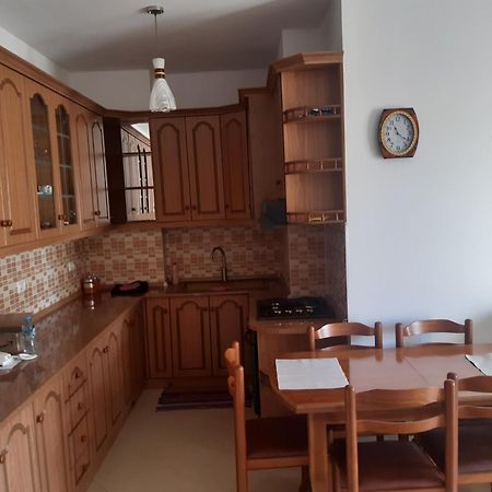 Emily House Apartman Fier Kültér fotó